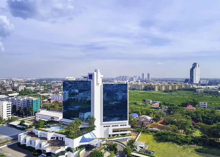 Novotel Bangna Hotel