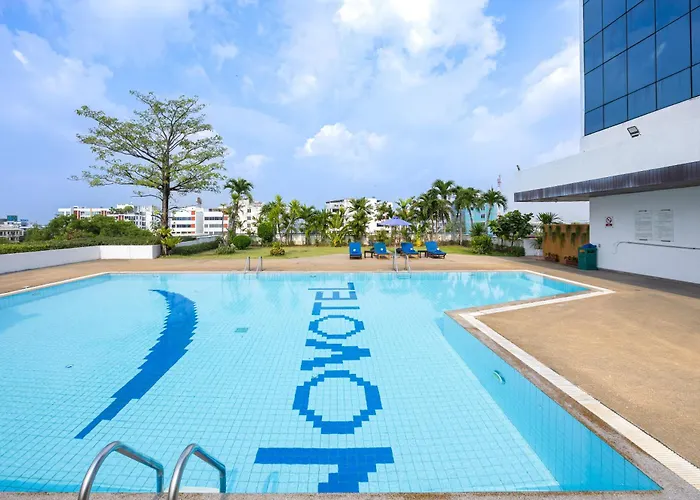 Novotel Bangna Hotel
