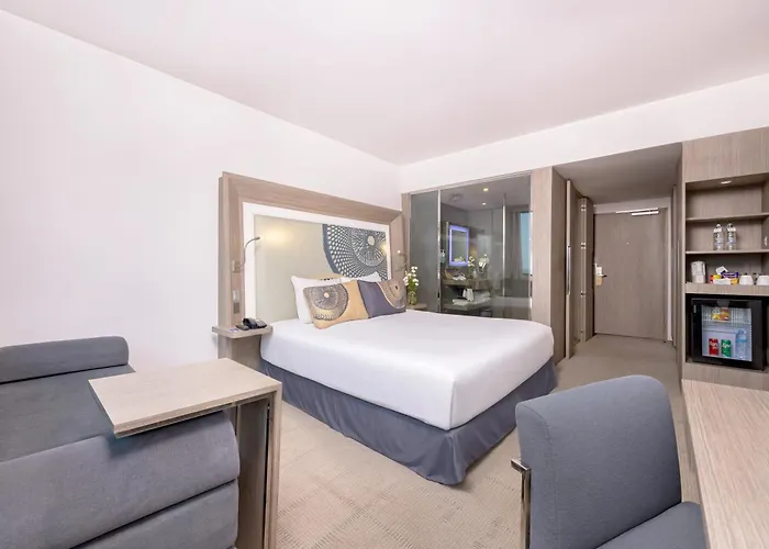 Novotel Bangna 4*