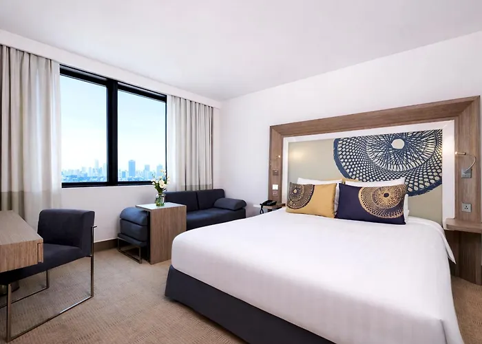 Novotel Bangna 4*